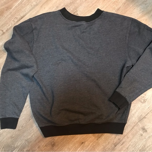New Crew Neck Sweatshirt - Picture 2 of 9